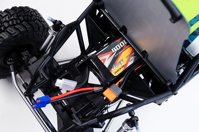 取寄対象品】Horizon Hobby 1/8スケール AXP8 Gilamon 2.2 4X4 RTR